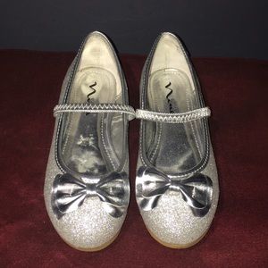 Girls Nina sparkle shoes -Brand New